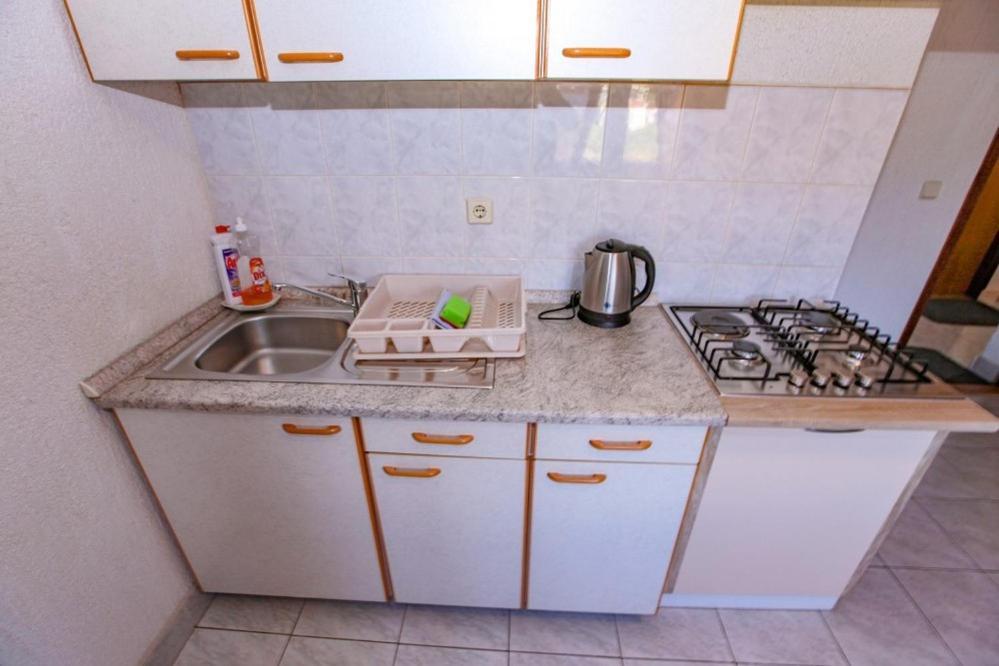 Apartments Dinko Novalja Bagian luar foto