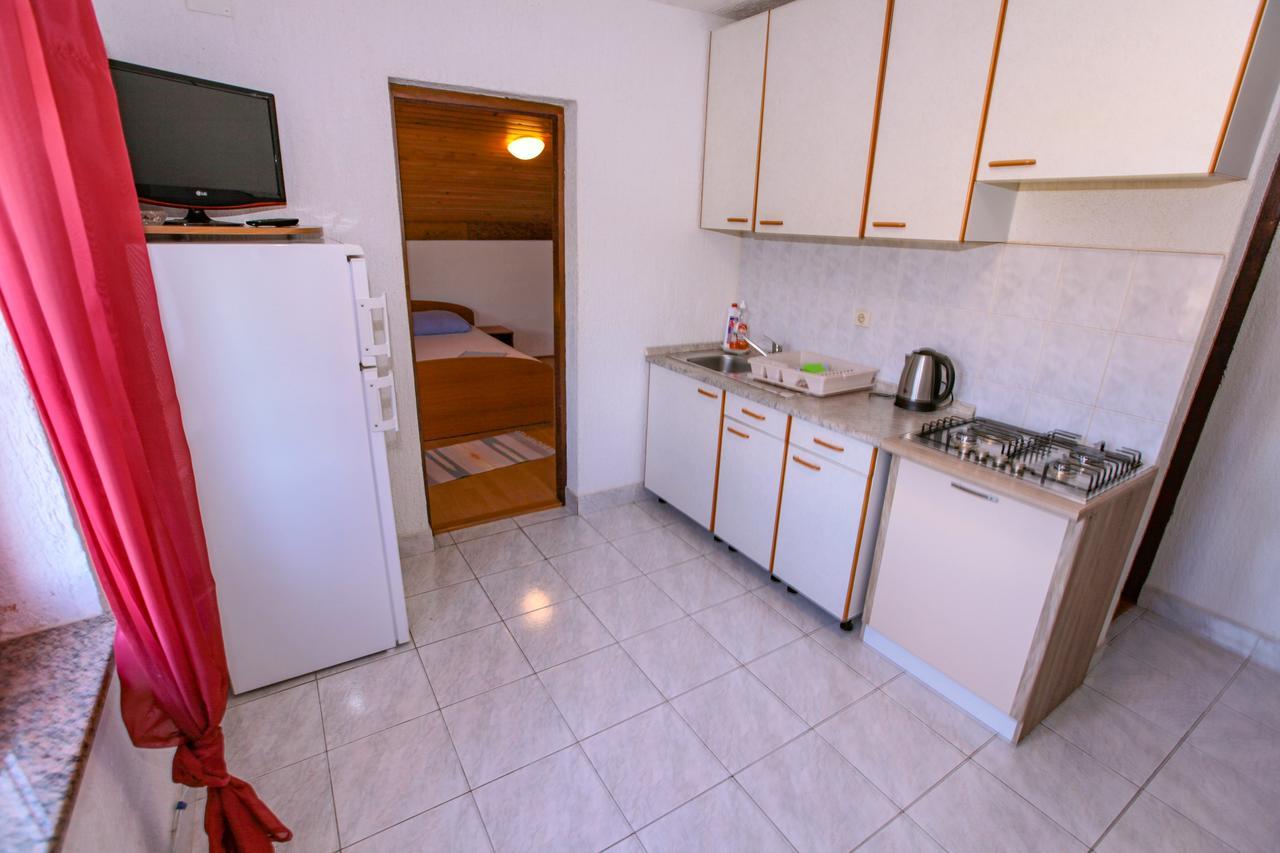 Apartments Dinko Novalja Bagian luar foto